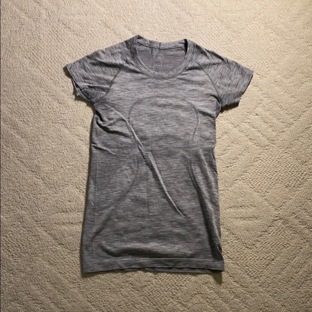 Lulu Lemon top